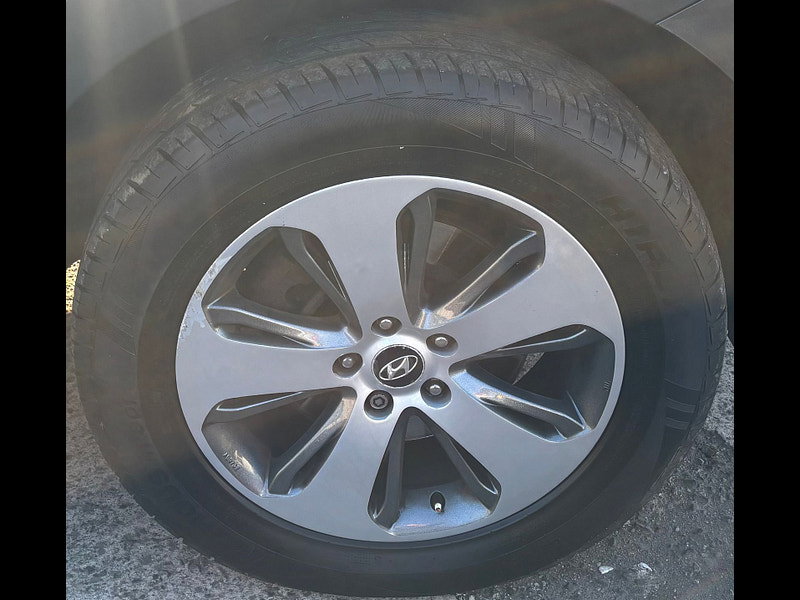 Hyundai Santa Fe 2.2 CRDi Premium SUV 5dr Diesel Auto 4WD Euro 5 (7 seat) (194 bhp) 5dr Automatic 2026