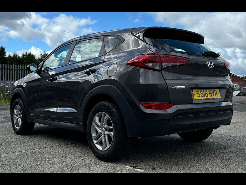 Hyundai Tucson 1.6L GDI S BLUE DRIVE SUV 5dr Petrol Manual Euro 6 (130 bhp) 5dr Manual 2024