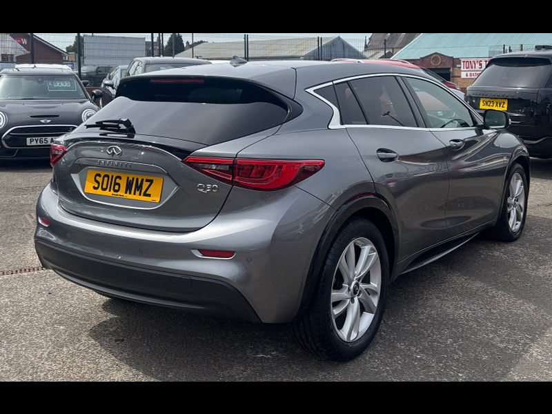 Infiniti Q30 1.5d Business Executive Hatchback 5dr Diesel DCT Euro 6 (s/s) (109 ps) 5dr Automatic 2025