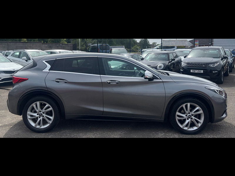 Infiniti Q30 1.5d Business Executive Hatchback 5dr Diesel DCT Euro 6 (s/s) (109 ps) 5dr Automatic 2025