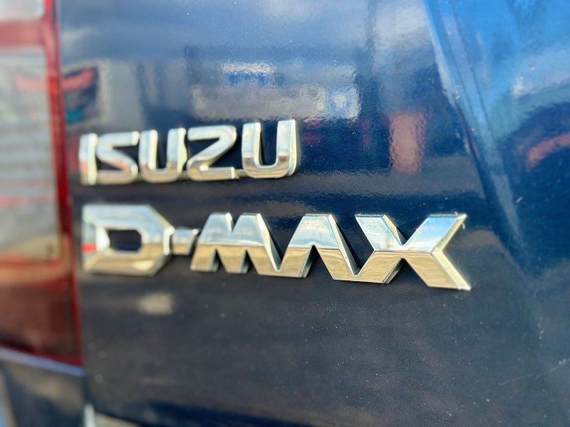 Isuzu D-max 2.5L TD UTAH DCB 5dr Diesel Manual Euro 5 (163 bhp) 5dr Manual 2024