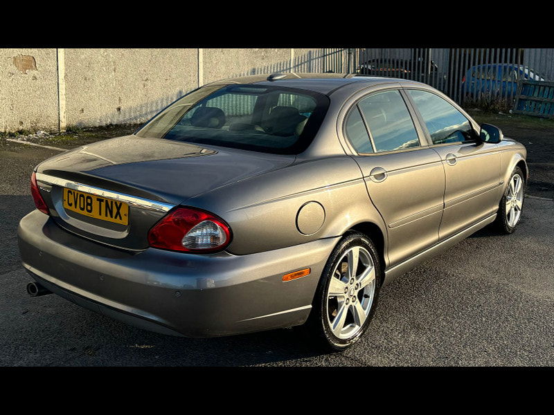 Jaguar X-TYPE 2.2L S Saloon 4dr Diesel Manual Euro 4 (152 bhp) 4dr Manual 2025