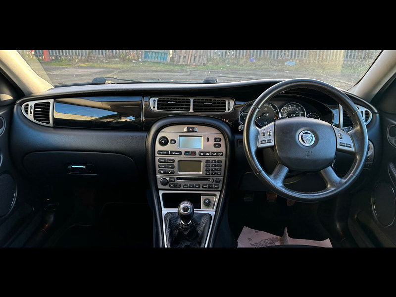Jaguar X-TYPE 2.2L S Saloon 4dr Diesel Manual Euro 4 (152 bhp) 4dr Manual 2025