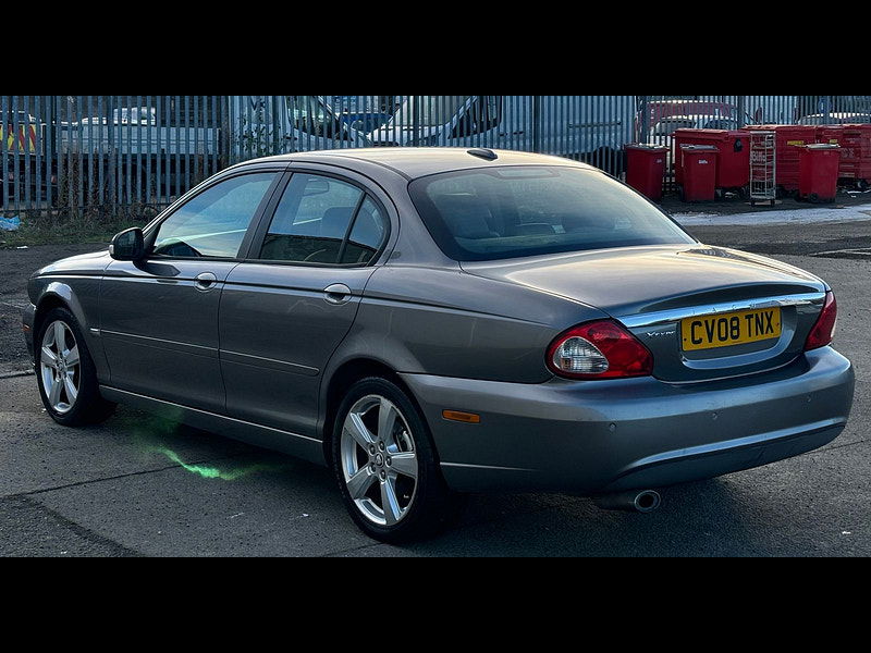 Jaguar X-TYPE 2.2L S Saloon 4dr Diesel Manual Euro 4 (152 bhp) 4dr Manual 2025