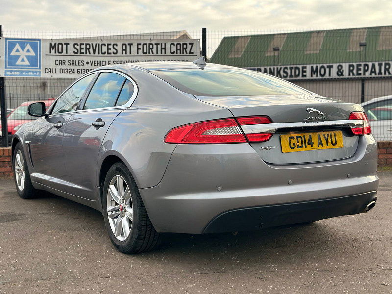 Jaguar XF 2.2L D LUXURY Saloon 4dr Diesel Automatic Euro 5 (163 bhp) 4dr Automatic 2025