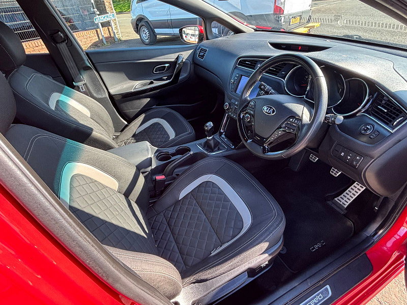 Kia Ceed 1.6 CRDi GT-Line Hatchback 5dr Diesel Manual Euro 6 (s/s) (134 bhp) 5dr Manual 2026