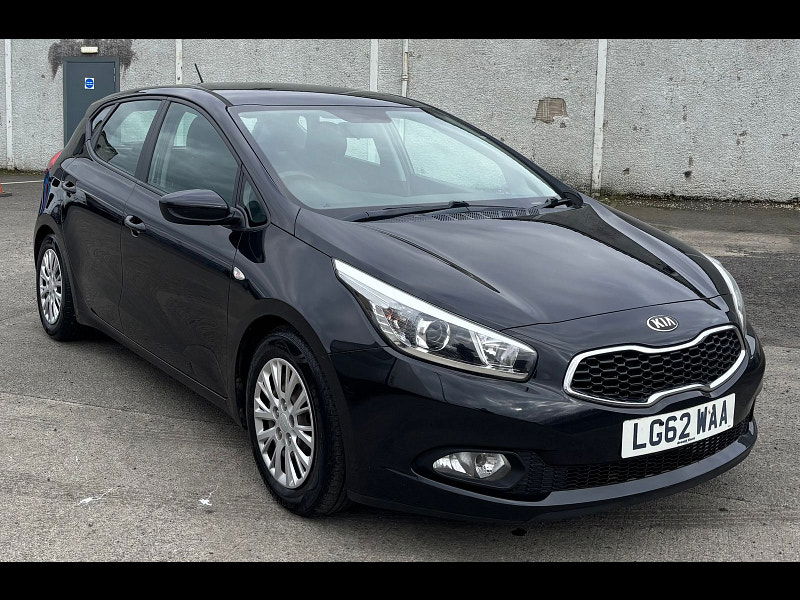 Kia Ceed 1.6L CRDI 1 ECODYNAMICS Hatchback 5dr Diesel Manual Euro 5 (126 bhp) 5dr Manual 2025