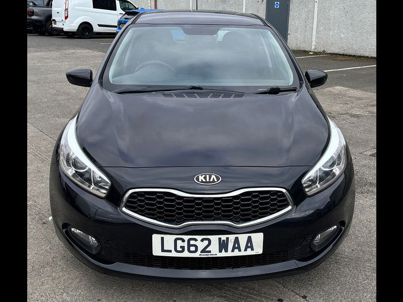 Kia Ceed 1.6L CRDI 1 ECODYNAMICS Hatchback 5dr Diesel Manual Euro 5 (126 bhp) 5dr Manual 2025