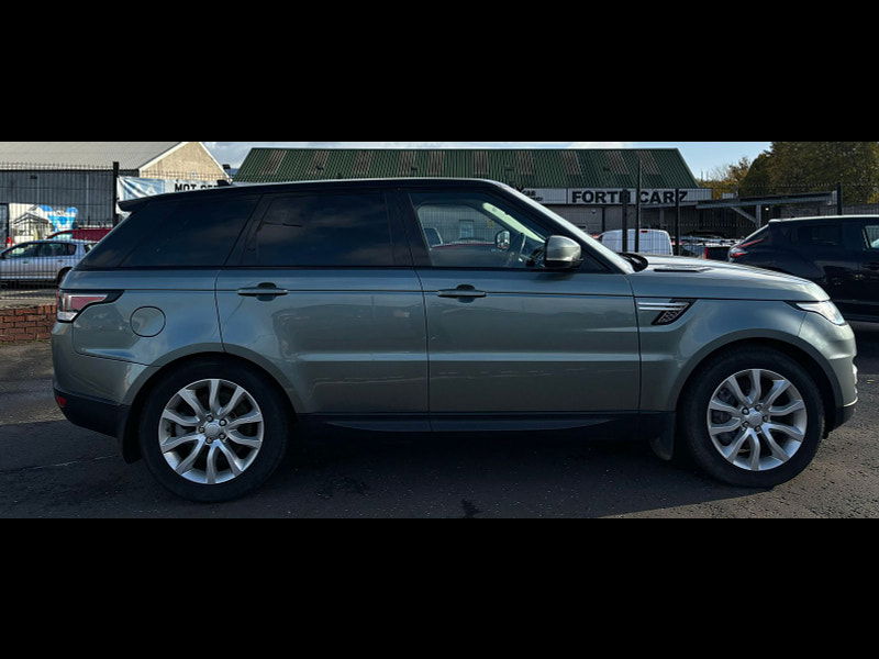 Land Rover Range Rover Sport 3.0L SDV6 HSE SUV 5dr Diesel Automatic Euro 6 (306 bhp) 5dr Automatic 2024