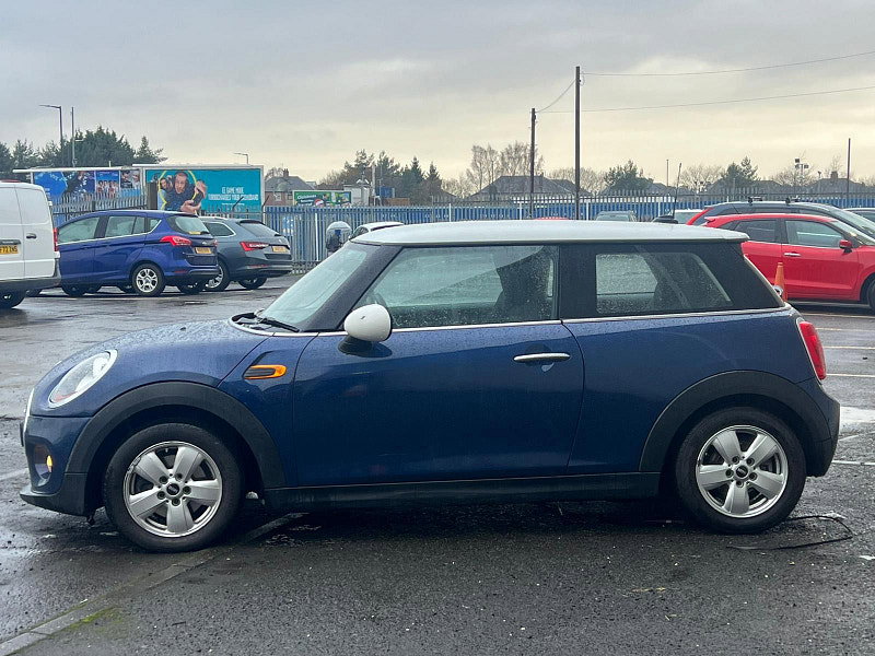 MINI Hatch 1.5L COOPER Hatchback 3dr Petrol Manual Euro 5 (134 bhp) 3dr Manual 2026