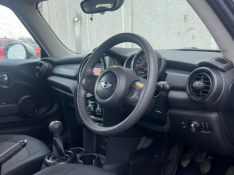 MINI Hatch 1.5L COOPER Hatchback 3dr Petrol Manual Euro 5 (134 bhp) 3dr Manual 2026