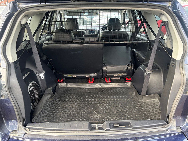 Mitsubishi Outlander 2.2 DI-D GX4 SUV 5dr Diesel Manual 4WD Euro 5 (174 ps) 5dr Manual 2025