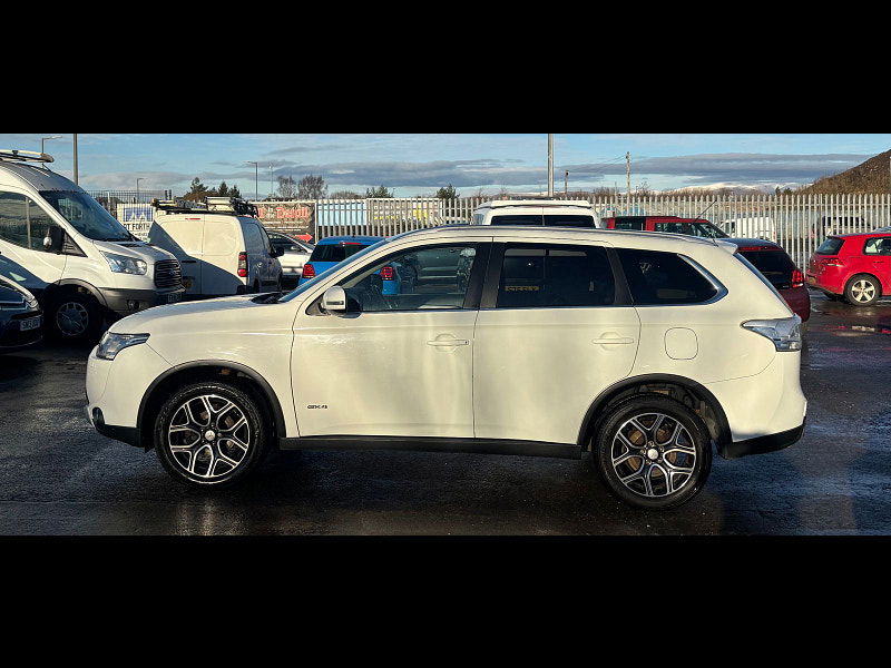 Mitsubishi Outlander 2.3L GX 4 DI-D SUV 5dr Diesel Manual Euro 5 (147 bhp) 5dr Manual 2026