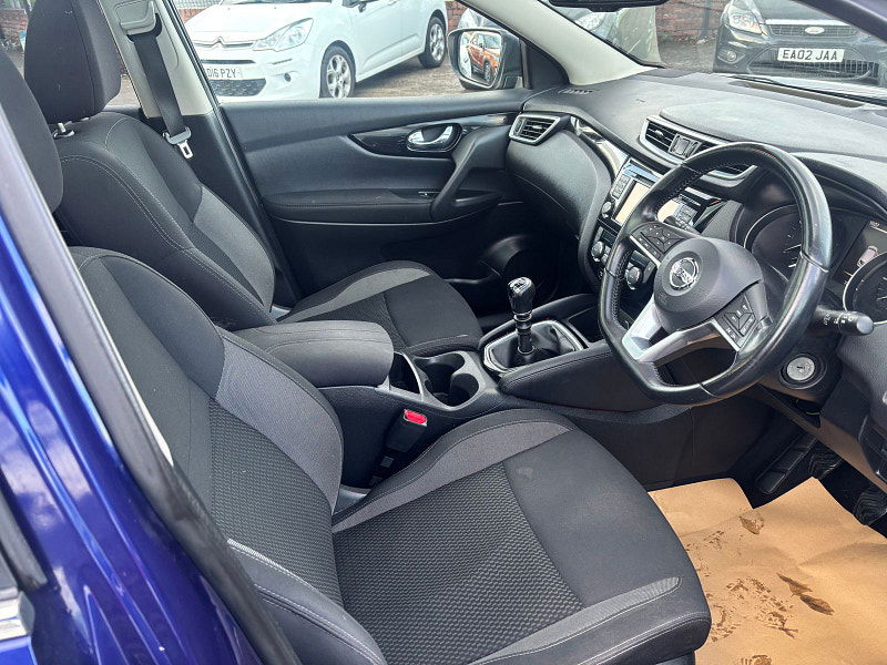 Nissan Qashqai 1.2L Acenta DiG-T SUV 5dr Petrol Manual Euro 6 (113 bhp) 5dr Manual 2026