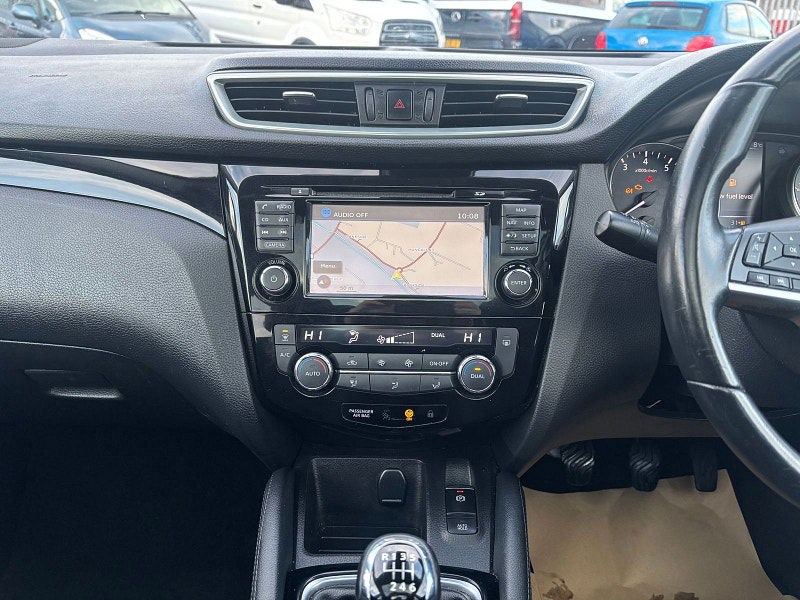 Nissan Qashqai 1.2L Acenta DiG-T SUV 5dr Petrol Manual Euro 6 (113 bhp) 5dr Manual 2026