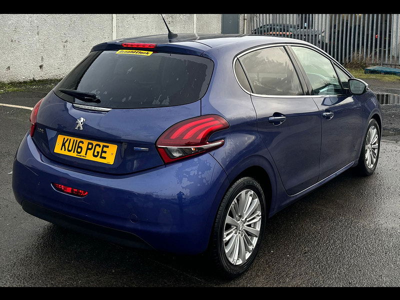 Peugeot 208 1.2L ALLURE Hatchback 5dr Petrol Manual Euro 6 (82 bhp) 5dr Manual 2025