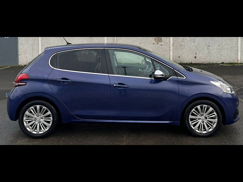 Peugeot 208 1.2L ALLURE Hatchback 5dr Petrol Manual Euro 6 (82 bhp) 5dr Manual 2025
