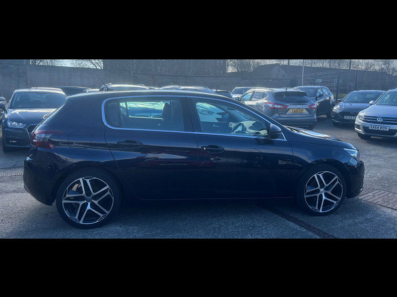 Peugeot 308 1.2 PureTech Allure Hatchback 5dr Petrol Manual Euro 6 (s/s) (130 ps) 5dr Manual 2026