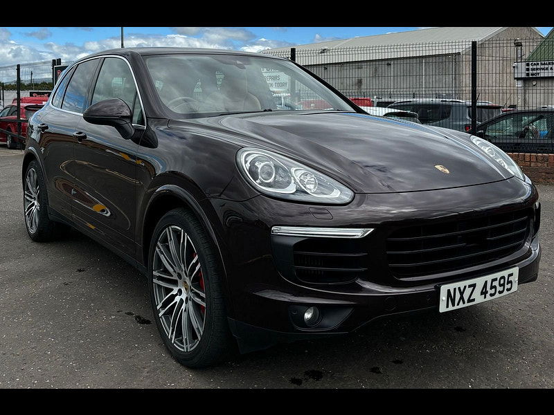 Porsche Cayenne 3.0L D V6 TIPTRONIC S SUV 5dr Diesel Automatic Euro 6 (262 bhp) 5dr Automatic 2024