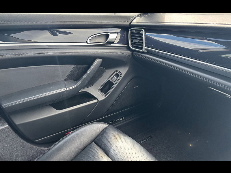 Porsche Panamera 3.0D V6 Hatchback 5dr Diesel TiptronicS Euro 5 (250 ps) 5dr Automatic 2026