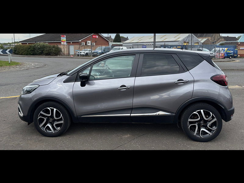 Renault Captur 0.9 TCe ENERGY Iconic SUV 5dr Petrol Manual Euro 6 (s/s) (90 ps) 5dr Manual 2026
