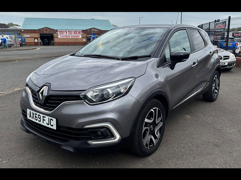 Renault Captur 0.9 TCe ENERGY Iconic SUV 5dr Petrol Manual Euro 6 (s/s) (90 ps) 5dr Manual 2026