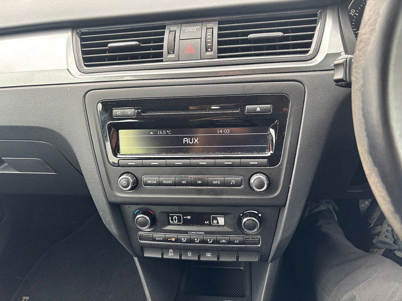 Skoda Rapid Spaceback 1.2 TSI SE Hatchback 5dr Petrol Manual Euro 5 (86 ps) 5dr Manual 2025