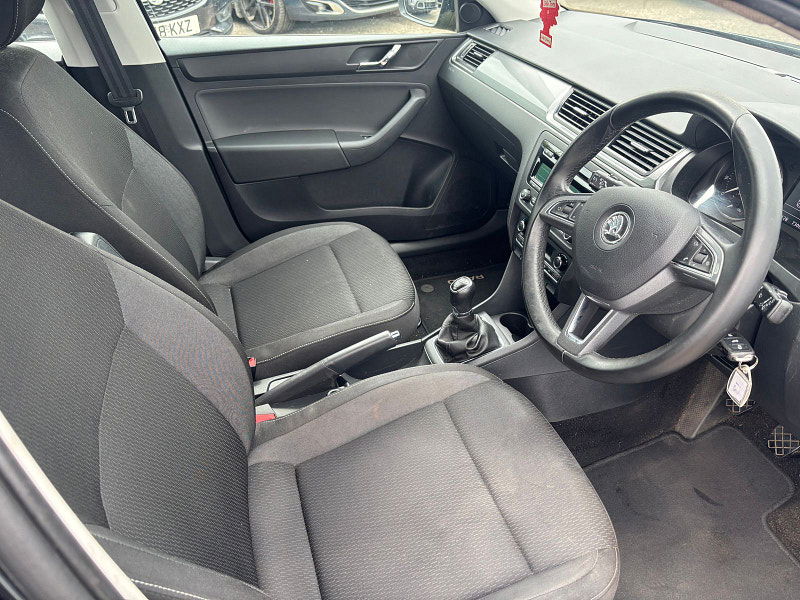 Skoda Rapid Spaceback 1.2 TSI SE Hatchback 5dr Petrol Manual Euro 5 (86 ps) 5dr Manual 2025