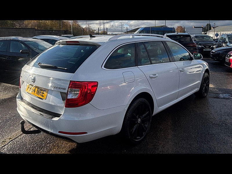 Skoda Superb 2.0 TDI Black Edition Estate 5dr Diesel Manual Euro 5 (s/s) (140 ps) 5dr Manual 2025