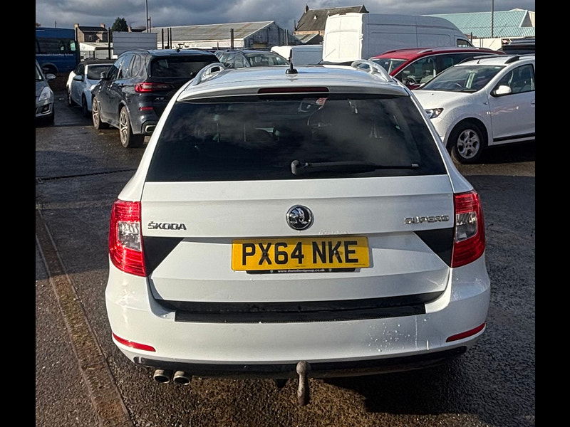 Skoda Superb 2.0 TDI Black Edition Estate 5dr Diesel Manual Euro 5 (s/s) (140 ps) 5dr Manual 2025