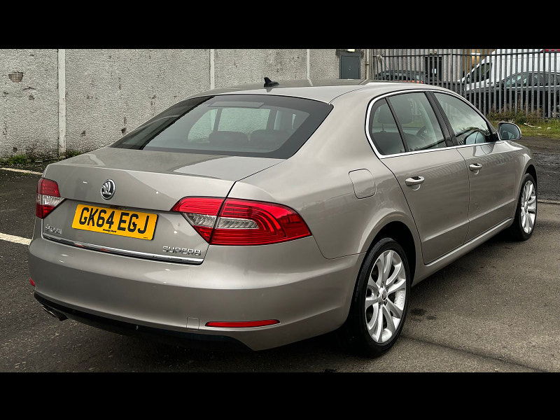 Skoda Superb 2.0L SE TDI CR Hatchback 5dr Diesel Manual Euro 5 (168 bhp) 5dr Manual 2024