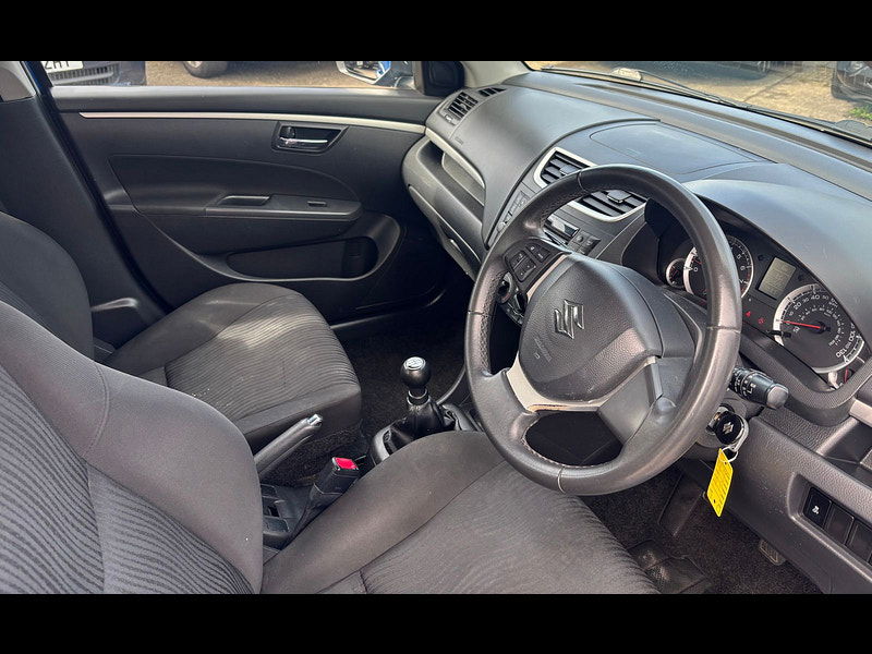 Suzuki Swift 1.2 SZ3 Hatchback 5dr Petrol Manual Euro 5 (94 ps) 5dr Manual 2025