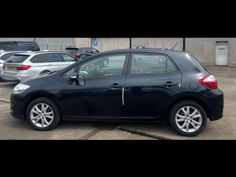 Toyota Auris 1.6 V-Matic Colour Collection Hatchback 5dr Petrol Manual Euro 5 (132 ps) 5dr Manual 2025