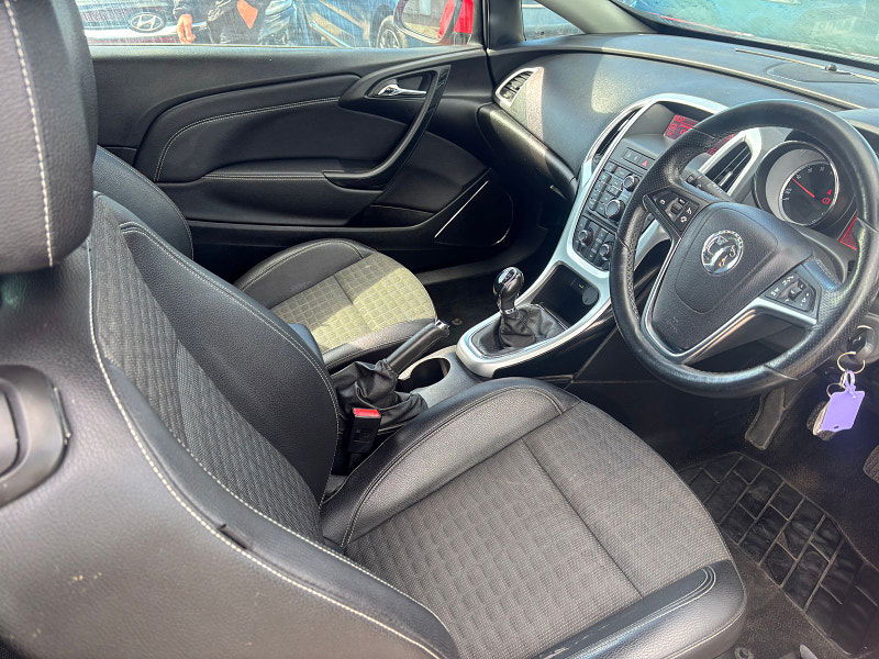 Vauxhall Astra 1.4L GTC SRi T S/S Coupe 3dr Petrol Manual Euro 6 (118 bhp) 3dr Manual 2025