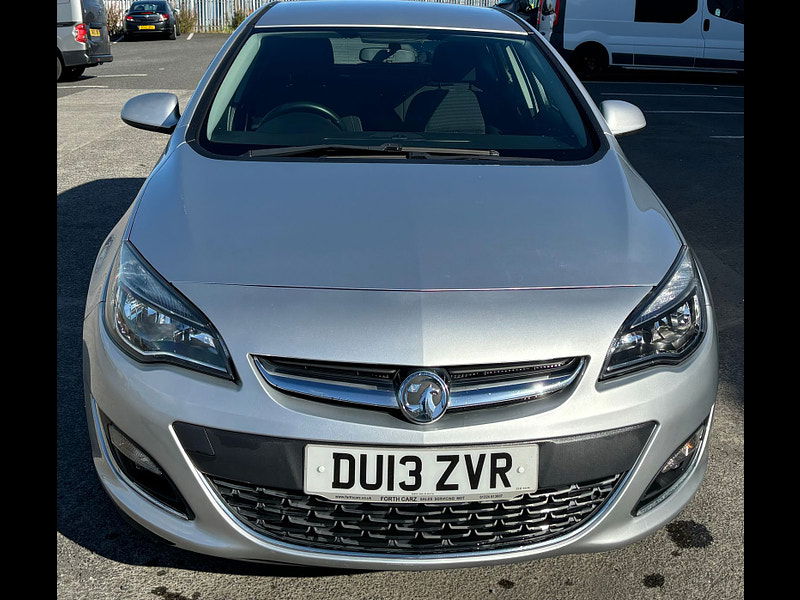 Vauxhall Astra 1.4L SRI Hatchback 5dr Petrol Manual Euro 5 (98 bhp) 5dr Manual 2025