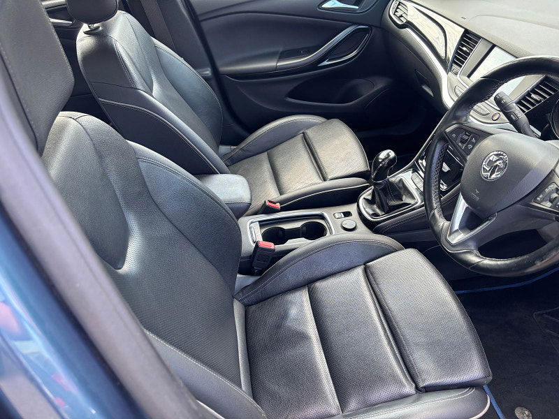 Vauxhall Astra 1.6L ELITE CDTI S/S Hatchback 5dr Diesel Manual Euro 6 (134 bhp) 5dr Manual 2025
