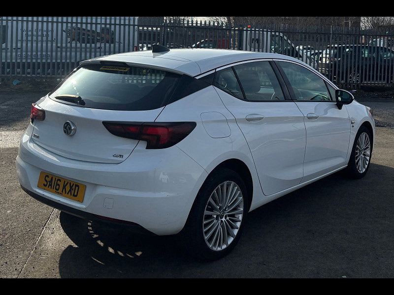 Vauxhall Astra 1.6L ELITE NAV CDTI Hatchback 5dr Diesel Manual Euro 6 (108 bhp) 5dr Manual 2026