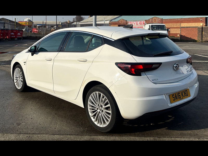 Vauxhall Astra 1.6L ELITE NAV CDTI Hatchback 5dr Diesel Manual Euro 6 (108 bhp) 5dr Manual 2025