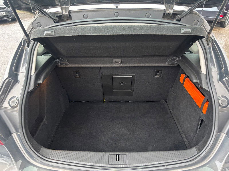 Vauxhall Astra 2.0 CDTi ecoFLEX Elite Hatchback 5dr Diesel Manual Euro 5 (s/s) (160 ps) 5dr Manual 2026