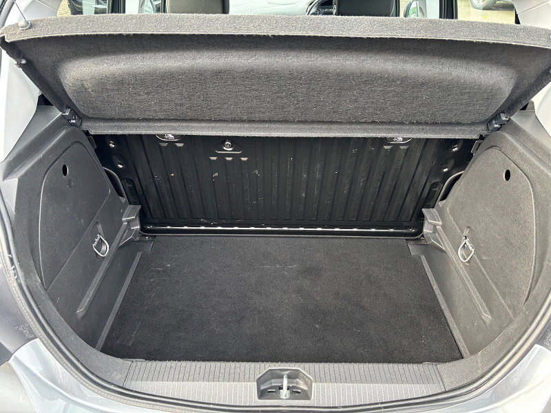 Vauxhall Corsa 1.4i ecoTEC SRi Hatchback 5dr Petrol Manual Euro 6 (75 ps) 5dr Manual 2026