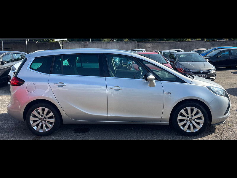Vauxhall Zafira Tourer 1.8 16V Tech Line MPV 5dr Petrol Manual Euro 5 (140 ps) 5dr Manual 2025