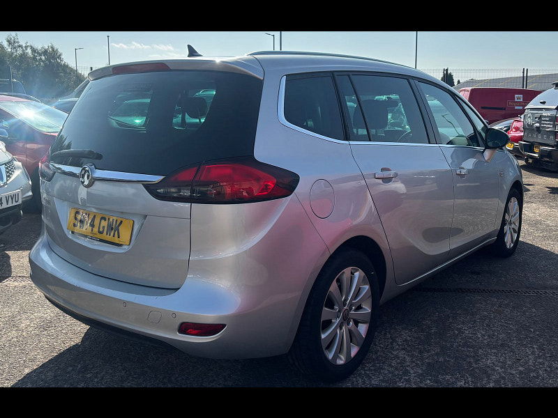 Vauxhall Zafira Tourer 1.8 16V Tech Line MPV 5dr Petrol Manual Euro 5 (140 ps) 5dr Manual 2025