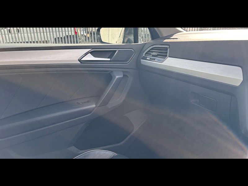 Volkswagen Tiguan 1.4L SE NAV TSI SUV 5dr Petrol Manual Euro 6 (123 bhp) 5dr Manual 2025