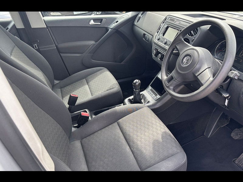 Volkswagen Tiguan 2.0 TDI BlueMotion Tech S SUV 5dr Diesel Manual 2WD Euro 5 (s/s) (140 ps) 5dr Manual 2025