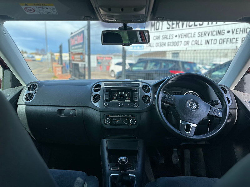 Volkswagen Tiguan 2.0L MATCH TDI BLUEMOTION TECHNOLOGY 4MOTION SUV 5dr Diesel Manual Euro 6 (138 bhp) 5dr Manual 2025