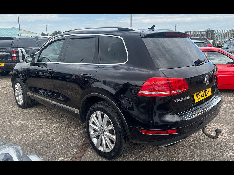 Volkswagen Touareg 3.0 TDI V6 BlueMotion Tech SE SUV 5dr Diesel Tiptronic 4WD Euro 5 (s/s) (245 ps) 5dr Automatic 2025