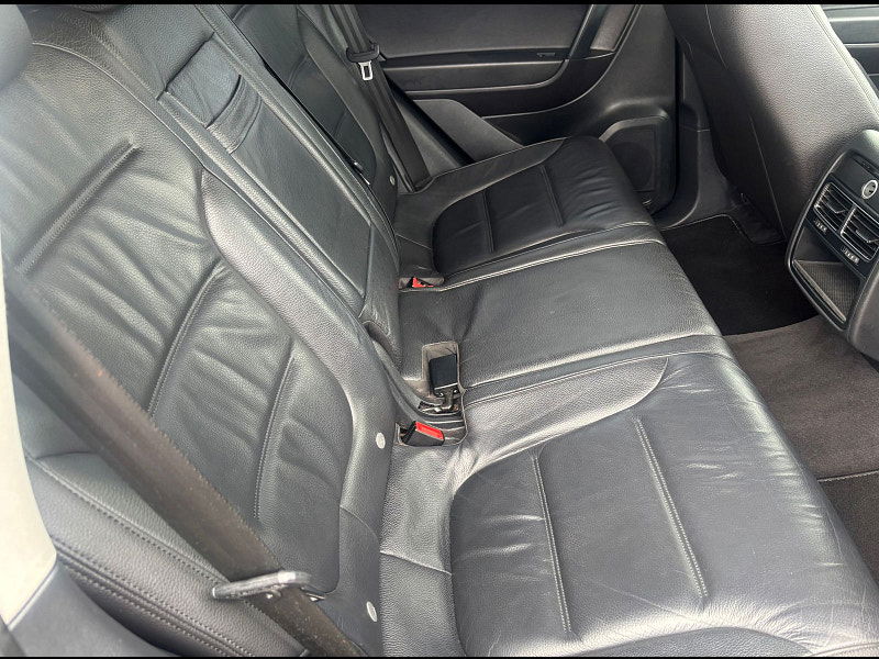 Volkswagen Touareg 3.0 TDI V6 BlueMotion Tech SE SUV 5dr Diesel Tiptronic 4WD Euro 5 (s/s) (245 ps) 5dr Automatic 2025