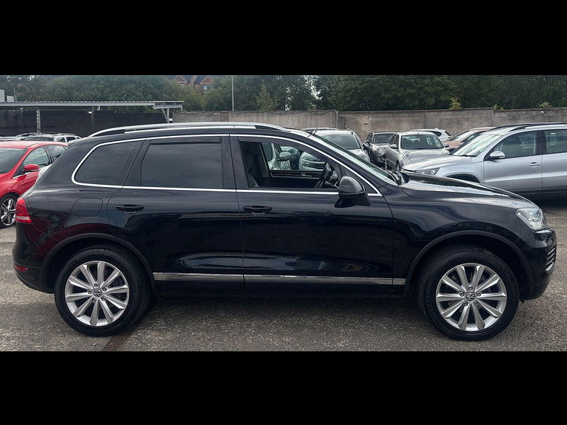 Volkswagen Touareg 3.0 TDI V6 BlueMotion Tech SE SUV 5dr Diesel Tiptronic 4WD Euro 5 (s/s) (245 ps) 5dr Automatic 2025