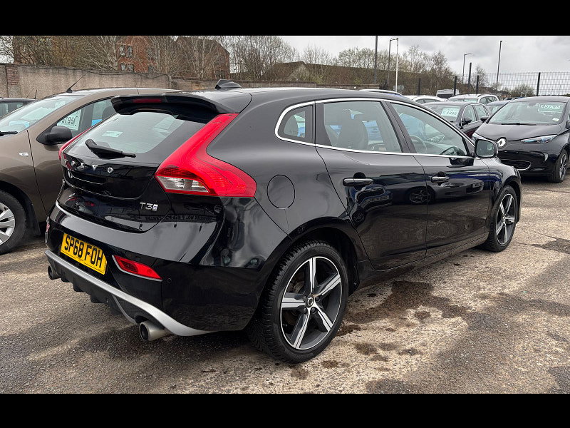 Volvo V40 2.0 T3 R-Design Nav Plus Hatchback 5dr Petrol Manual Euro 6 (s/s) (152 ps) 5dr Manual 2026