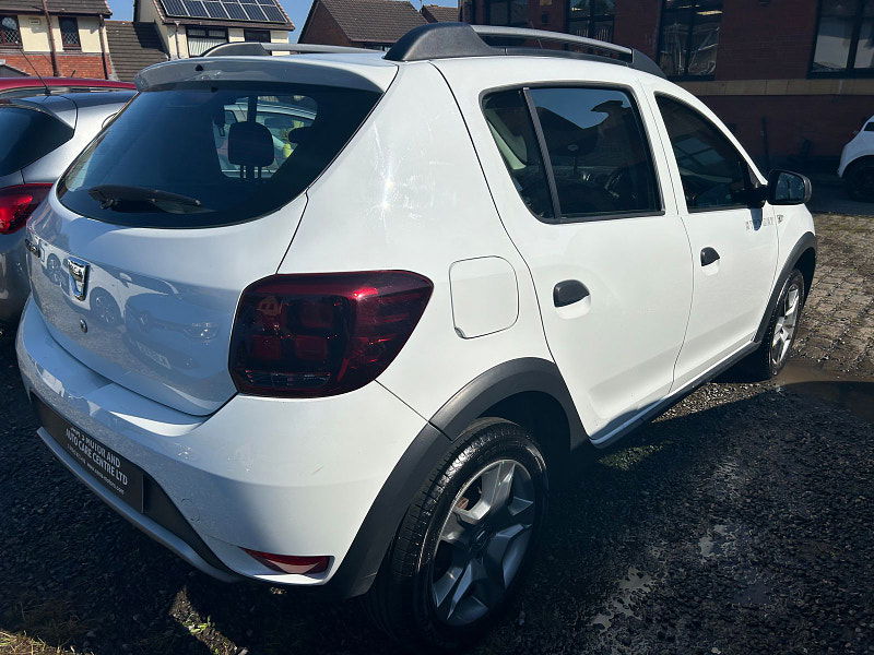 Dacia Sandero Stepway 0.9 TCe Ambiance Hatchback 5dr Petrol Manual Euro 6 (s/s) (90 ps) 5dr Manual 2024